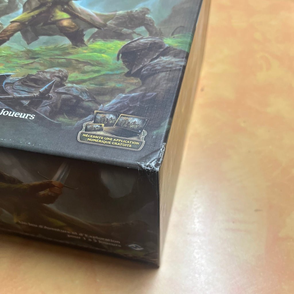 Boîte abîmée - Seigneur des Anneaux - Voyages en Terre du Milieu_Jeu - de - société